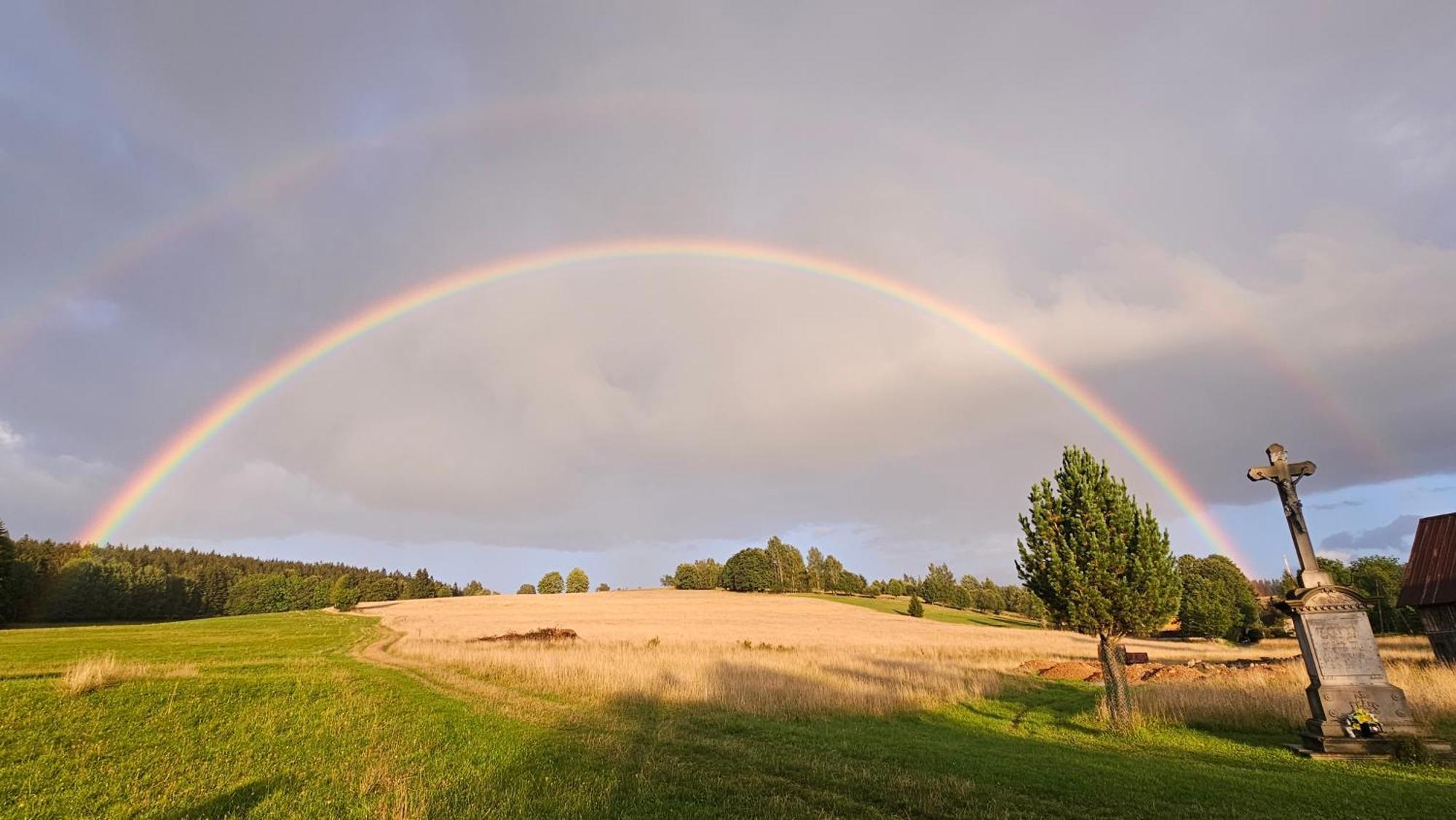 Osmelakowa Dolina Villa Spalona ภายนอก รูปภาพ