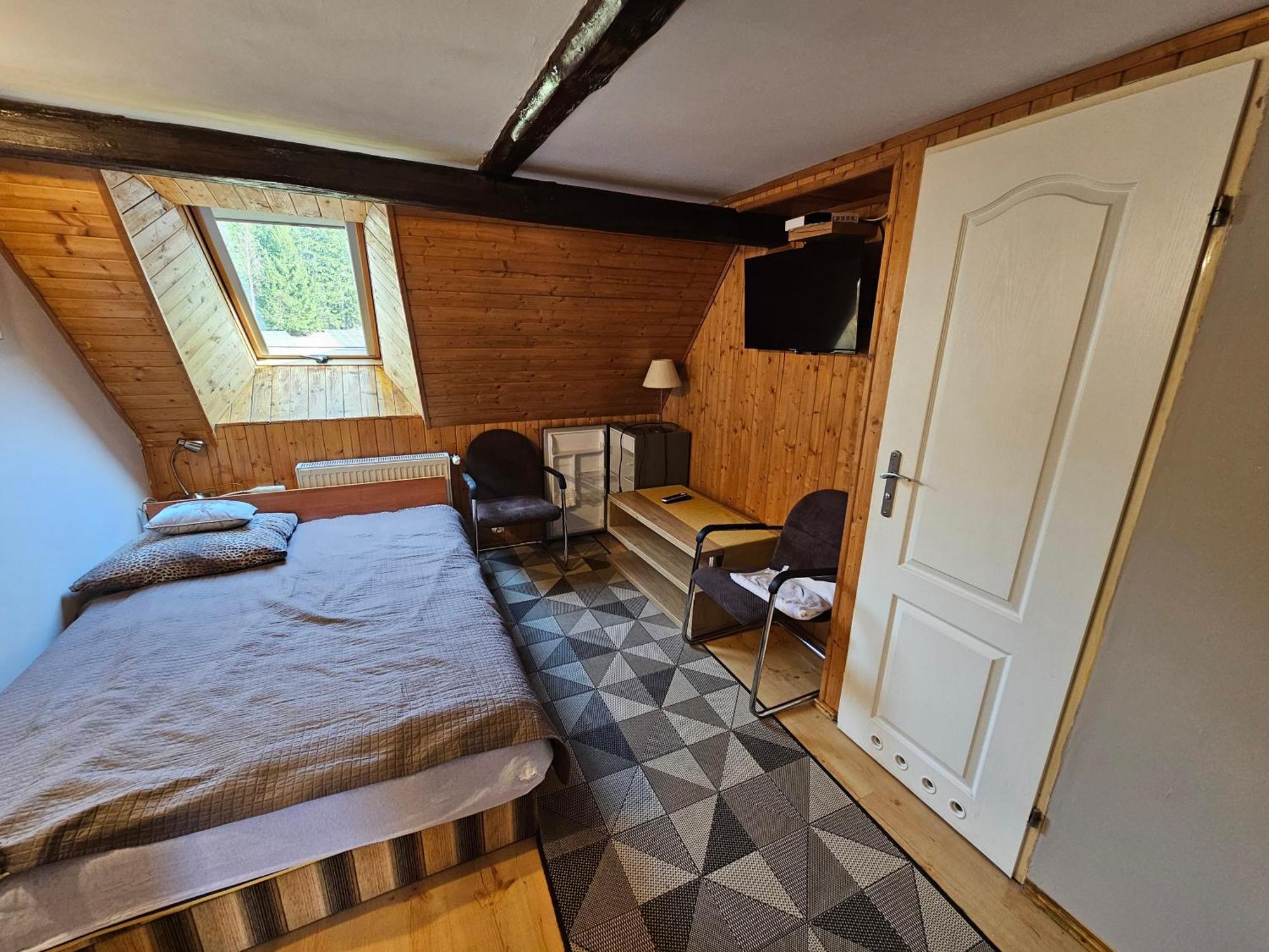 Osmelakowa Dolina Villa Spalona ภายนอก รูปภาพ